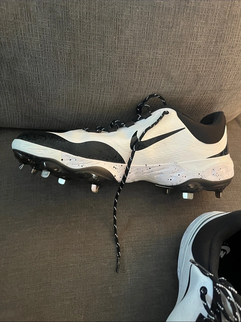 Nike Alpha Huarache Elite 4 Low baseball cleats white black Men’s Size 14 NEW